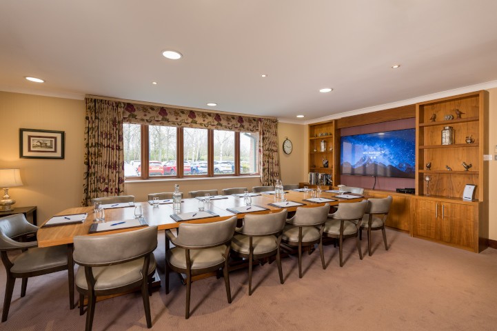 Windlesham-Golf-Club-Boardroom