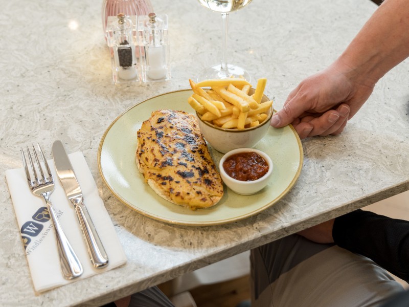 Windlesham-Golf-Food-6